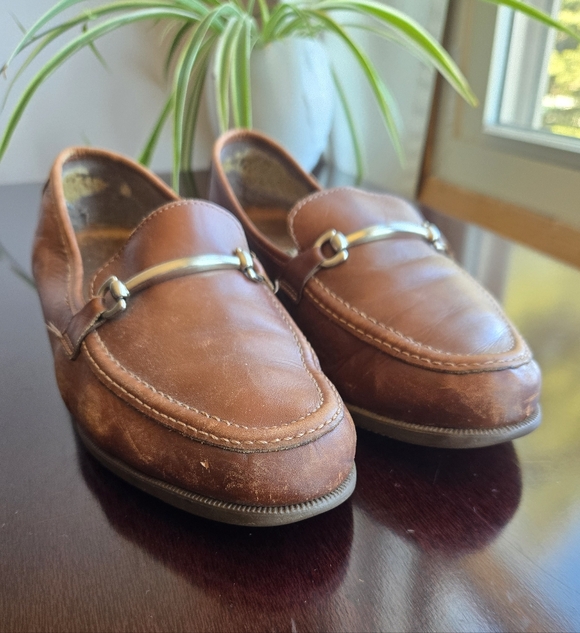 Easy Spirit Shoes - Vintage Easy Spirit Brown Leather Horsebit Loafers - Size 8/8.5